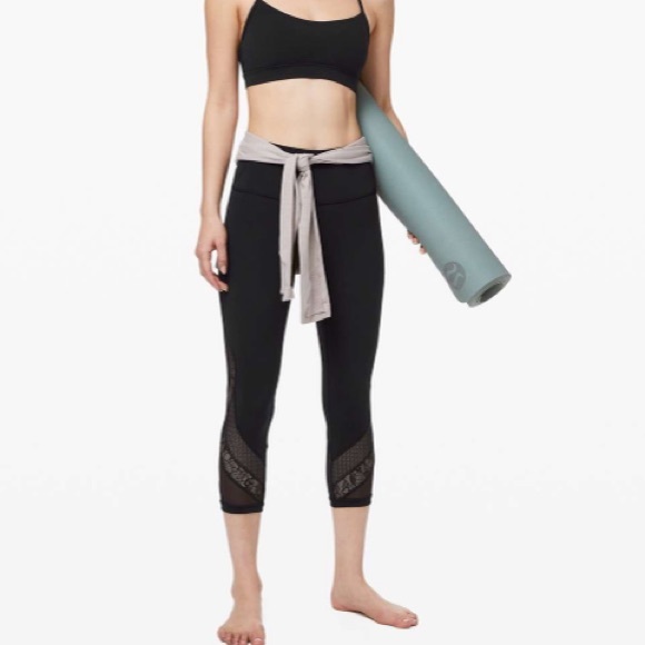 RARE▪️Lululemon▪️Wunder Under Hi-Rise Crop *Lace* - Picture 5 of 10